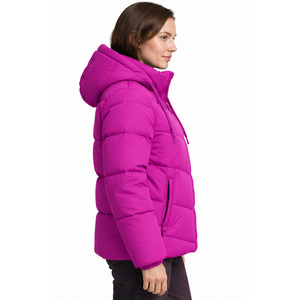 Chaqueta acolchada con capucha color magenta de alta calidad para mujer, abrigo cálido con cremallera para invierno, chaquetas acolchadas para mujer al por mayor - Product Image 6