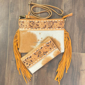 2025 sac à bandoulière à franges en cuir usiné à la main pour dames de créateur de luxe avec portefeuille à trois volets en cuir de vachette usiné à la main ensemble de 2 pièces - Product Image 4