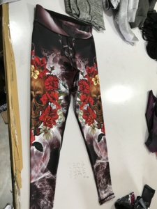 Leggings Deportivos Personalizados, Leggings Térmicos de Alta Calidad con Cintura Elástica, Ecológicos y Antibacterianos para Yoga - Product Image 3