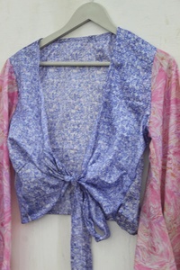 Nueva llegada seda hecha a mano verano campana manga Crop Top blusa pura seda Patchwork Crop Top para mujer - Product Image 4