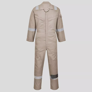 ชุดคลุมทำงานแบบยูนิเซ็กซ์ สีเบจ ผ้า Nomex สะท้อนแสง น้ำหนักเบา ระบายอากาศได้ดี พร้อมแถบสะท้อนแสงเพื่อความปลอดภัย สำหรับใช้งานในอุตสาหกรรม TAGCO SAFETY - Product Image 4