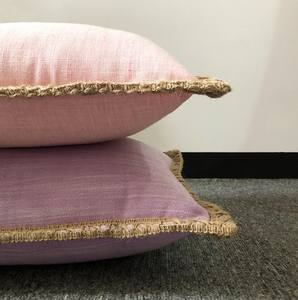 Funda de Cojín de Yute Sostenible Hecha a Mano, Decorativa para Sala de Estar u Hotel - Product Image 6