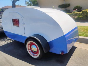 Roulotte Kenskill Teardrop 1947 - Vintage, restaurée et prête pour la route - Product Image 2
