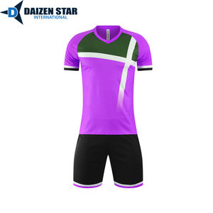 Tenue de club de printemps à manches courtes personnalisable avec nom et numéros d'équipe, 100 % polyester, anti-bactérienne, séchage rapide, respirante, impression par sublimation - Product Image 3