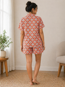 ชุดนอนสั้นลายดอกสีส้มพิมพ์ลายด้วยมือสำหรับผู้หญิง เสื้อแขนสั้นผ้าฝ้าย กางเกงขาสั้น ชุดลำลอง งานฝีมือชิ้นเอก - Product Image 6