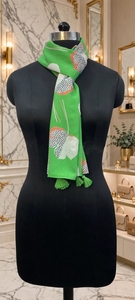 Pañuelo de Algodón con Estampado Floral Verde, con Borlas, Largo, Ligero y Suave, Hijab Estampado para Mujer, Logotipo Personalizado, para Uso Diario en Todas las Estaciones - Product Image 3