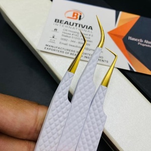 แหนบต่อขนตาเหล็กอย่างยั่งยืนสีขาวพร้อมปลายพลาสม่าสีทองใช้อย่างมืออาชีพ - Product Image 5