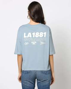 เสื้อยืดทรงบ็อกซี่ แขนสั้น ผ้าฝ้าย 100% คุณภาพสูงสำหรับผู้หญิง ฤดูร้อน รับผลิตตามสั่ง (OEM) พร้อมปักโลโก้และออกแบบสีได้ตามต้องการ ระบายอากาศได้ดี - Product Image 5