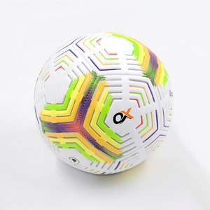 ลูกฟุตบอล PU / TPU / PVC ขนาดมาตรฐาน 5 ลายเพชร สำหรับฝึกซ้อม/แข่งขัน - Product Image 1