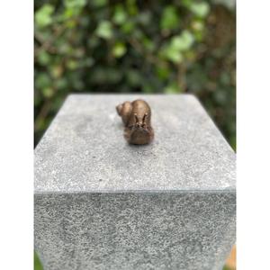 Escultura decorativa de caracol con acabado en bronce, hecha a mano en metal, adorno vintage de caracol para decoración de encimeras o suelo, artículos de jardín. - Product Image 4