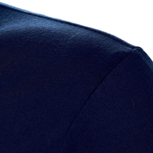 Polo de manga corta azul marino para hombre con rayas blancas y grises, diseño casual de punto. - Product Image 5