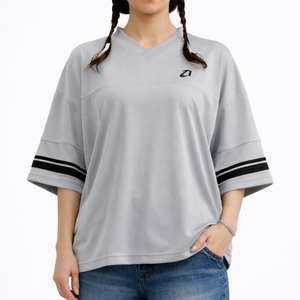 T-shirt style maillot de football américain streetwear gris en polyester, décontracté, respirant, unisexe, à rayures personnalisées, fournisseur principal - Product Image 1