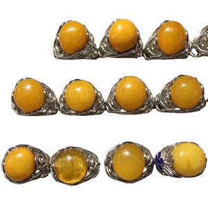 Anello di Moda in Ambra Naturale Mistica - Product Image 3