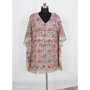 ชุดคลุมชายหาดผ้าฝ้ายอินเดียพิมพ์ลายดอกไม้ใหม่ คอวี แขนสั้น รูดเชือก ปรับได้ ทรงปล่อยชายกระโปรงยาวเต็มตัว แต่งลูกไม้ เหมาะสำหรับฤดูร้อน สำหรับผู้หญิง - Product Image 3