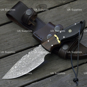 มีด UA Supplies ขนาด 8 นิ้ว ทำจากเหล็กดามัสกัส ตีขึ้นรูปด้วยมือ ใบมีดแบบ Fixed Blade สำหรับกิจกรรมกลางแจ้ง EDC ล่าสัตว์ บุชคราฟท์ ตั้งแคมป์ ด้ามไม้และเขาสัตว์ - Product Image 6