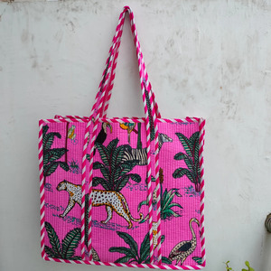Bolso Tote de Algodón Acolchado Hecho a Mano con Cierre de Cremallera con Estampado de Leopardo Vibrante, Bolso de Hombro Espacioso para Viaje para Mujer - Product Image 1