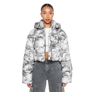 Chaquetas Acolchadas de Invierno para Mujer, Hechas a Medida por un Fabricante Profesional, Chaqueta Corta Tipo Bomber con Estampado Técnico - Product Image 3