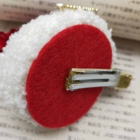 Barrettes et chapeau de Noël pour filles avec décoration en tissu flocon de neige et paillettes 10x6cm, saisonnières pour tenue de fête festive