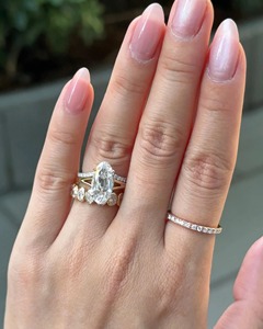 แหวนเพชรโมวาล 3 กะรัต เพชรเลี้ยงในห้องปฏิบัติการ ทองคำขาว 14K ดีไซน์วงแหวนแบบซ่อน Halo 4 กรงเล็บ วงแหวนแบบ Cathedral แหวนแต่งงาน/แหวนหมั้น - Product Image 5