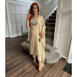 Ensemble de costume de fête pour femmes avec fil et travail de séquence - Product Image 5