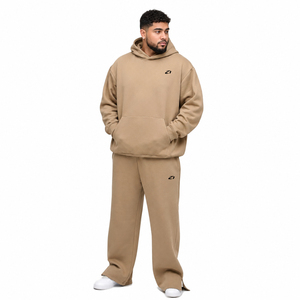 Survêtement Homme Oversize Personnalisé en Coton Molletonné Kaki – Ensemble Deux Pièces : Sweat à Capuche et Pantalon de Survêtement Ample à Fentes Latérales – Marque Privée OEM - Product Image 1