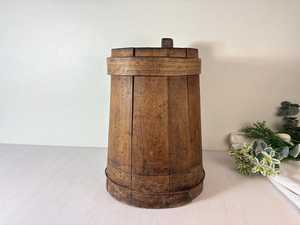 เหยือกไม้โบราณขนาดใหญ่พร้อมหูจับ แก้วไม้โบราณแกะสลักด้วยมือสไตล์เรียบง่ายแบบชนบท - Product Image 2