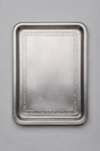 ถาดเงินทรงกลมพร้อมลายดอกไม้สลักประณีต ดีไซน์แบบดั้งเดิม ขอบมีกรอบ - Product Image 3