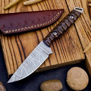 Cuchillo de desollar de hoja fija de acero de Damasco forjado a mano con funda, cuchillo de caza y camping OEM personalizado de espiga completa con mango de Micarta - Product Image 4