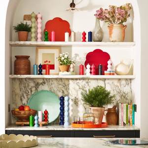 Moulin à sel et à poivre artisanal en laque, design vertical sculptural, parfait pour la décoration de table. - Product Image 5