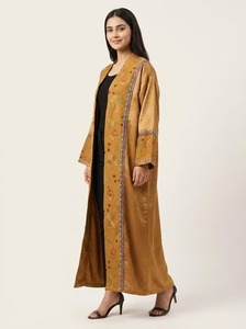 Bata Larga para Mujer Color Terracota con Panel Suzani Bordado a Mano, Kimono Tradicional Hecho a Mano, Viscosa/Algodón - Product Image 4