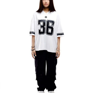 批发白色超大码美式橄榄球球衣 V 领短袖印有号码男女通用街头服饰上衣 OEM 独家品牌美国 - Product Image 6