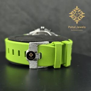 Montre à quartz en acier inoxydable avec incrustation de diamants, chronographe, cadran en verre analogique, boîtier de 10 mm, ton argenté, bracelet vert, luxe et mode - Product Image 2