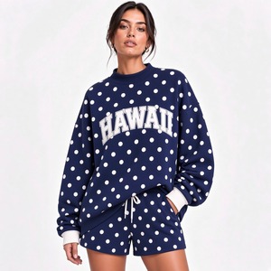 Sweat-shirt décontracté personnalisé pour femme, imprimé marguerites et nœuds, pull-over et short assorti, ensemble deux pièces, style streetwear ample et décontracté - Product Image 3