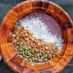 Tazón de madera hecho a mano, sin recubrimiento, diseño clásico para servir alimentos - Product Image 2