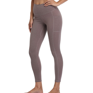 Leggings de sport pour femmes à taille haute, effet push-up sexy, imprimé léopard numérique, taille croisée, pour la gym, le fitness et le quotidien - Product Image 3