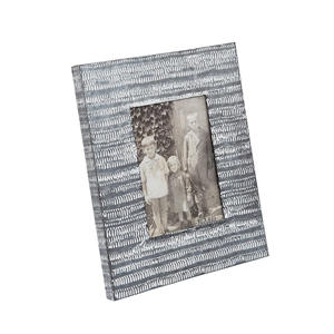 Cadre photo minimaliste en bois massif pour décoration moderne de table et murale - Product Image 6