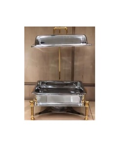 Service de table en acier inoxydable de haute qualité, forme carrée, finition argentée, avec couvercle en verre, compatible congélateur, base sur pieds - Product Image 1