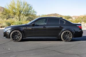 2008 B-M-W M-5 - Product Image 2