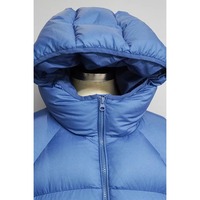 Doudoune matelassée en toile bicolore bleu et blanc à col montant avec cagoule amovible pour l'hiver et les activités de plein air – Vente en gros et personnalisation