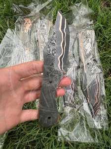 Cuchillo de Caza de Acero de Damasco de Grado Industrial, Hoja Lisa de Borde Recto para Fabricación de Cuchillos, Hoja Fija, Mango de Madera, OEM, Hecho a Medida - Product Image 5