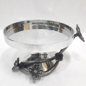 Base Decorativa Redonda de Aluminio para Tartas, con Diseño Floral, Acabado Brillante, para Bodas y Fiestas - Product Image 3
