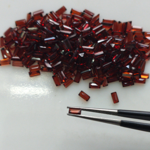 Granat rouge naturel 4x2MM taille baguette, pierres précieuses en vrac de qualité supérieure certifiées pour la fabrication de bijoux - Product Image 1
