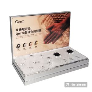 Présentoir d'écouteurs en acrylique moderne Solution optimale de vente au détail pour présenter l'électronique grand public et stimuler les ventes - Product Image 2