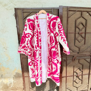 Robe Kimono de Luxe en Coton Brodé Suzani Artisanal, Silhouette Longue Bohème, Design Ouvert sur le Devant, Séchage Rapide, Longueur Complète - Product Image 4