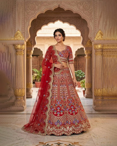 Lehenga Dupatta Étnico Tradicional de Seda Satinada con Lentejuelas y Bordados, Diseño Exclusivo de 4 Metros, Calidad Excepcional - Product Image 2