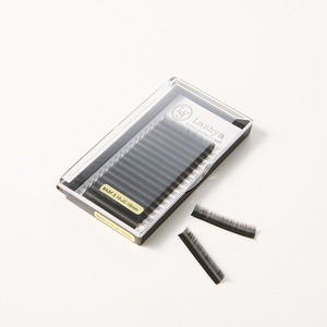 ถาดต่อขนตาแบบเส้นต่อเส้น ความหนา 0.20 มม. สำหรับใช้ต่อขนตา [Lashya] - Product Image 3