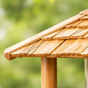 Bamboo Slat Open Bird Feeder Tray with Pagoda Roof - Wholesale - Product Image 3