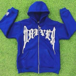 เสื้อฮู้ดดี้คุณภาพสูงแบบ unisex ผ้าฝ้าย 100% สำหรับฤดูหนาว มีกระเป๋า  ปักโลโก้ได้ตามต้องการ ผ้าฟลีซ ระบายอากาศได้ดี สไตล์สตรีทแวร์ - Product Image 1