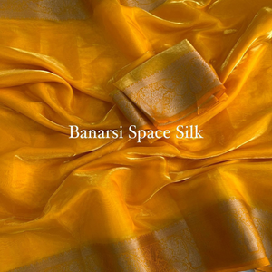 ผ้าไหมบาเนราสีเหลืองพร้อมขอบผ้าปักดิ้นทอง สำหรับงานแต่งงานแบบอินเดีย - Product Image 2