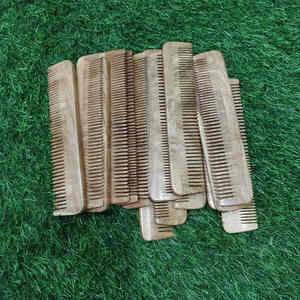 Peigne à cheveux en bois de neem naturel 17 cm, fait main, antistatique, écologique, pour hommes et femmes, prix de gros - Product Image 2